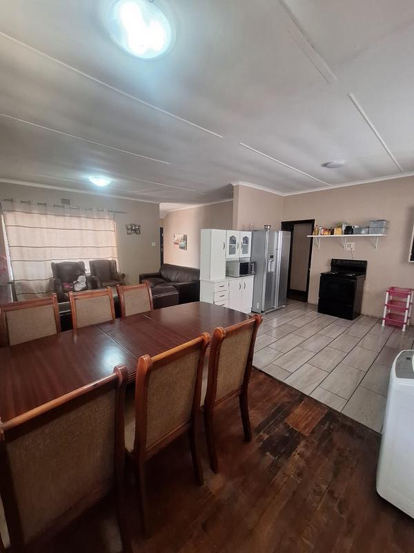 3 Bedroom Property for Sale in Oostersee Western Cape